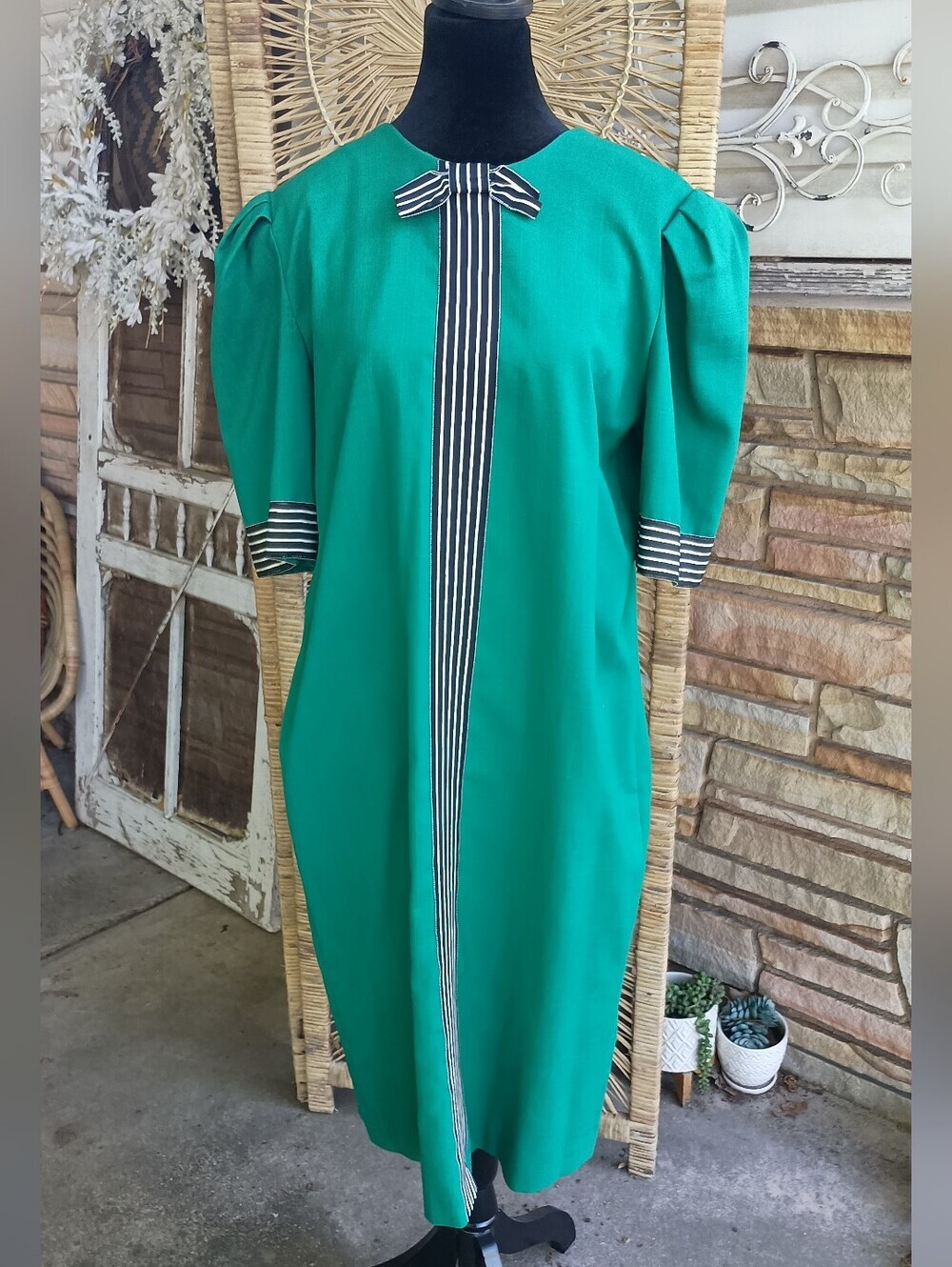 Vintage Via Sant Andrea Green Puff Sleeve Shift Dress with Striped Trim_18